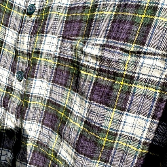 American Eagle Cropped Soft Plaid Flannel Shirt - Picture 3 of 8